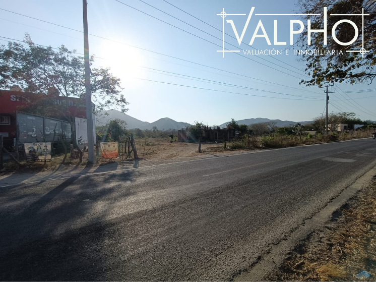 Terreno en Venta a un lado de Terraplena, Manzanillo, Colima
