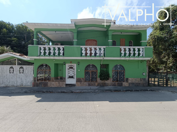 Casa en Venta en Colomos C. 5 De Mayo